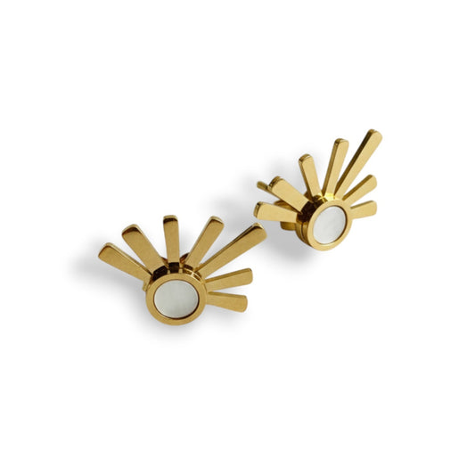 Aretes Sol Dorado con Nácar