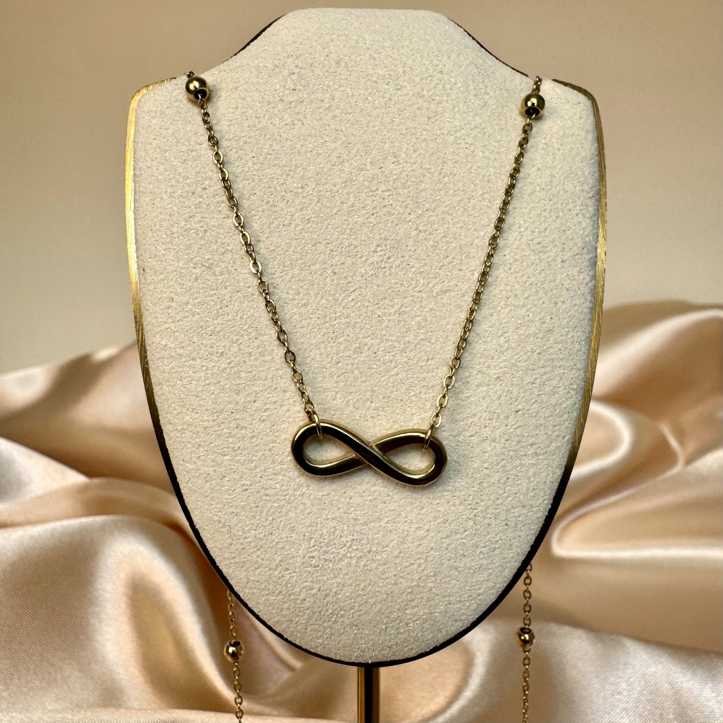 Collar Infinito Dorado