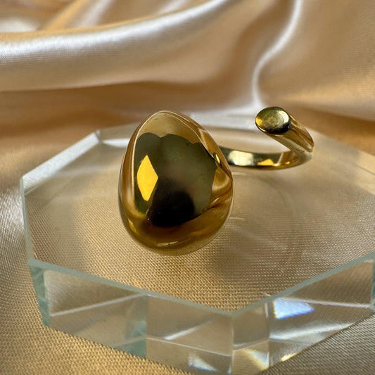 Anillo Abstracto Gota Dorada